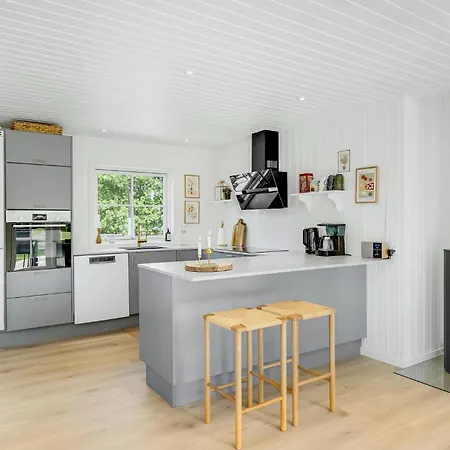 Cozy Home In Blavand With Sauna Semesterbostad